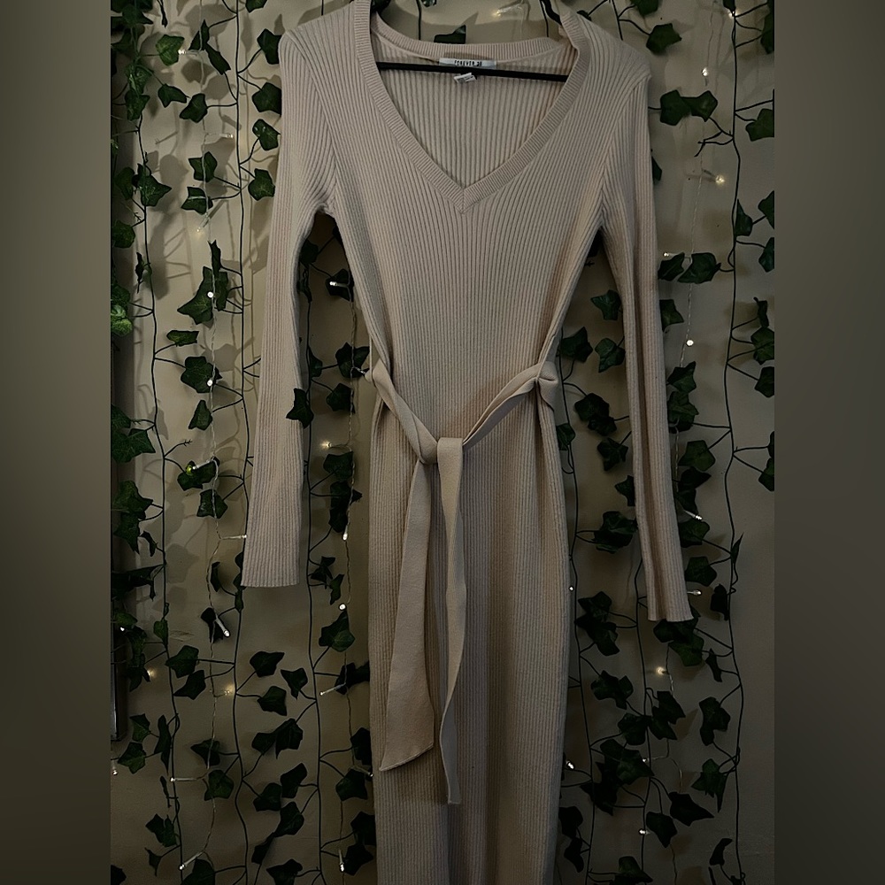 Contemporary ribbed dress